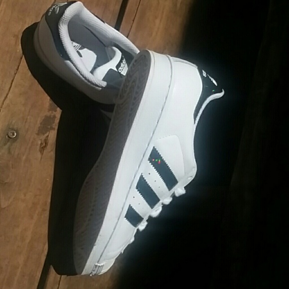 Adidas superstar - Picture 2 of 3